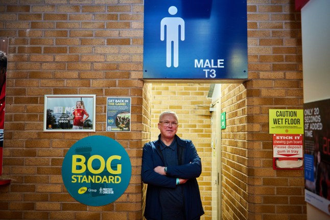 Prostate Cancer UK helps life long United fan Mark Farrington from Bolton after his recovery from prostate cancer , he can now get ???back in the game???. as Manchester United is the first Premier League club to achieve the gold BOG STANDARD,